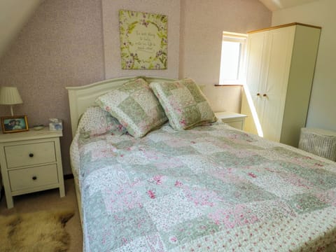 3 bedrooms, WiFi (free), individually decorated, individually furnished