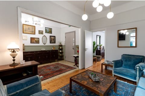Comfort Apartment, 2 Bedrooms, Balcony, City View | Living area