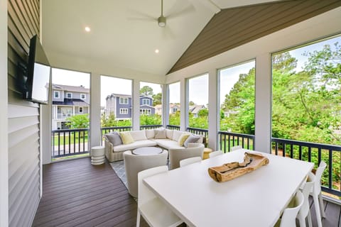 House (4 Bedrooms) | Front of property