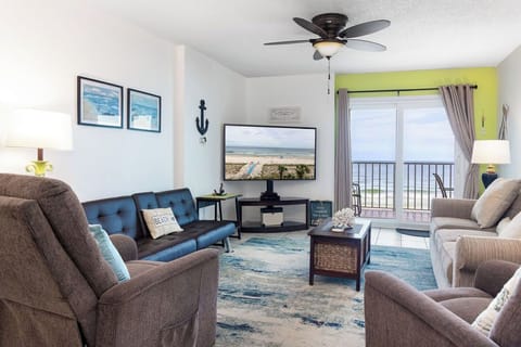 Open Living Area with Gulf Views
