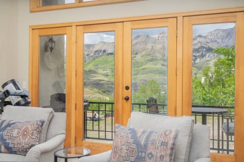 Townhome, 3 Bedrooms | Interior