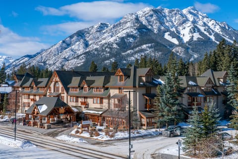 Banff is the ideal destination for your next mountain adventure!