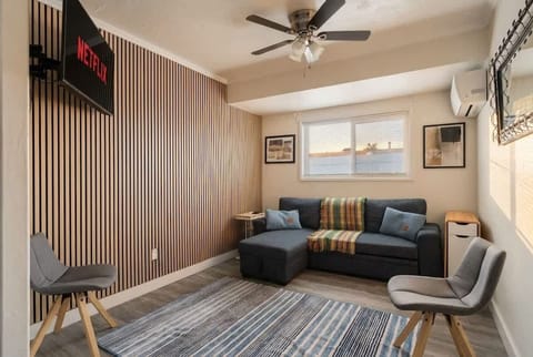 Entertainment lounge with Netflix ready 📺✨