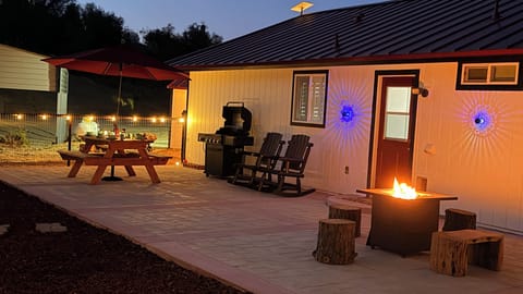 Relax by the fire, grill outdoors, and enjoy peaceful mountain evenings.