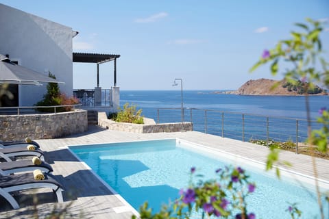 Private pool