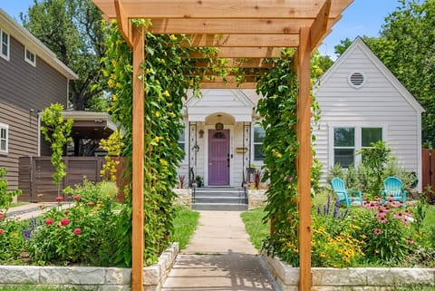 Nature-Surrounded Entrance. Enjoy a relaxing retreat while staying close to everything.
