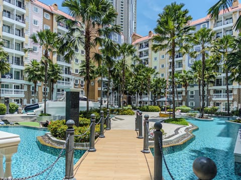 Outdoor pool, pool umbrellas