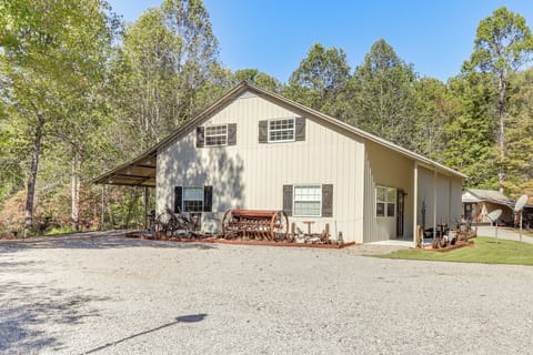 Englewood Vacation Rental | 3BR | 3BA | 1,448 Sq Ft