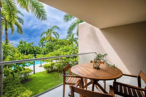 En el sitio,Area de estar,Área para café / té,Área y comodidades,Fachada / Terraza,Jardin,Paisaje natural,Pátio,Sala de Estar,Ubicación,Vista (de la propiedad / habitación),Vista del Jardín,Vista panorámica
