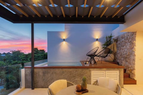 Área para café / té,Fachada / Terraza,Pátio,Vista del Jardín