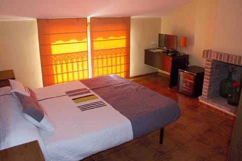 Superior Suite, Mountain View | Blackout drapes, free WiFi, bed sheets
