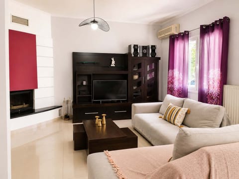 A cozy living room for all your hangouts