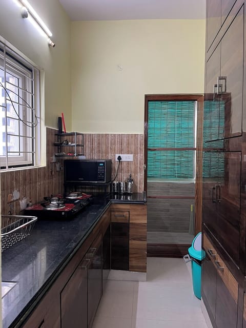Family Apartment, 1 Bedroom, Non Smoking, Kitchen | Private kitchen