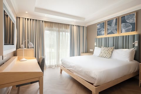 Standard Premium | Free WiFi, bed sheets