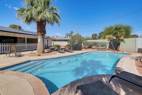 Las Vegas Vacation Rental | 4BR | 2BA | 1,800 Sq Ft