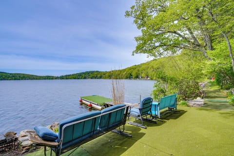 Lee Vacation Rental | 2BR | 2BA | 1,500 Sq Ft