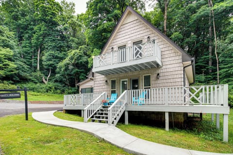 Lynchburg Vacation Rental | 3BR | 2BA | 1,500 Sq Ft | Step-Free Access