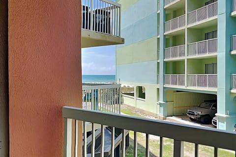 Welcome to Harbour Place #108