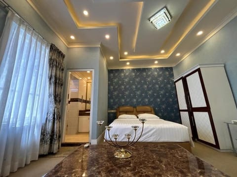 Luxury Double Room, Garden View | Laptop workspace, free WiFi