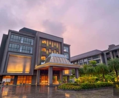 Oakwood Lavaya Resort Bali