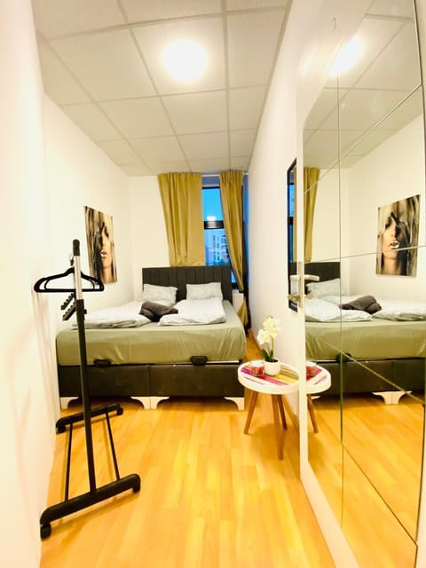 Basic Apartment | Iron/ironing board (on request)