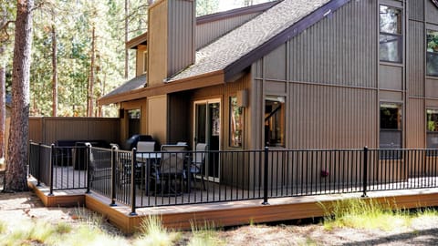 Large wrap around deck