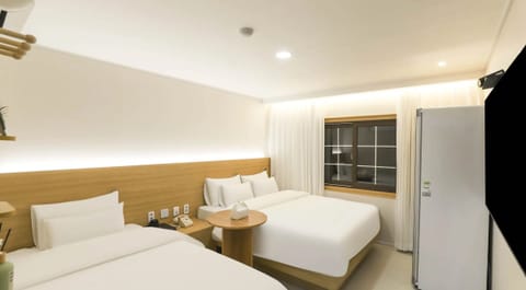 Deluxe Twin Room, City View | WiFi (free)