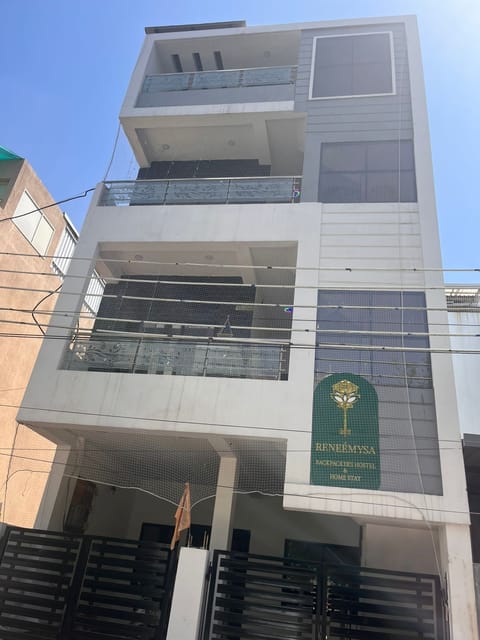 Classic Shared Dormitory | Exterior detail