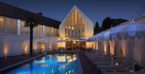 Seasonal outdoor pool