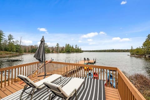 Sun-kissed relaxation awaits on our open deck – the perfect spot for unwinding, sun-bathing, or a tranquil post-swim retreat. ☀️