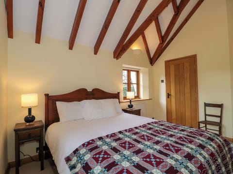 4 bedrooms, WiFi (free), individually decorated, individually furnished
