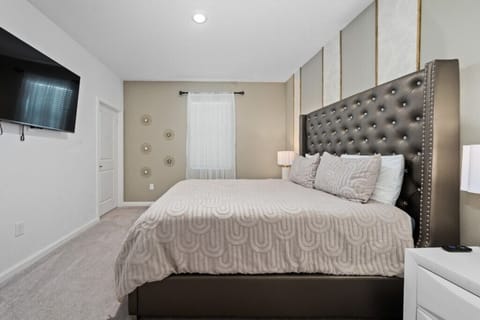 Bedroom 3 image 1