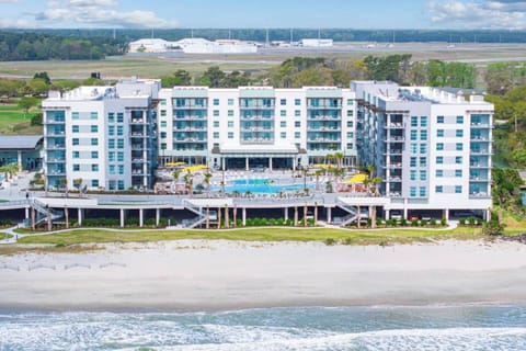 Pristine Oceanfront Resort for the whole family!