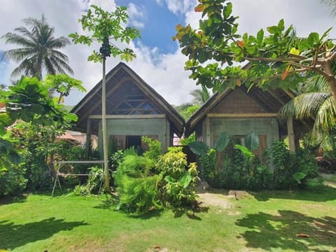 Basic Double or Twin Room, 1 Large Twin Bed, Non Smoking, Garden View | Terrace/patio