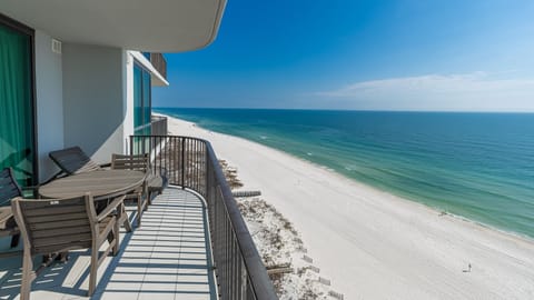 Condo, 2 Bedrooms | Outdoor dining