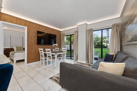Communal lounge / TV room,Living Room
