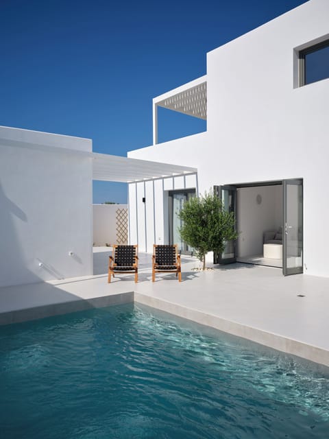 Duplex, Partial Sea View | Pool | Seasonal outdoor pool