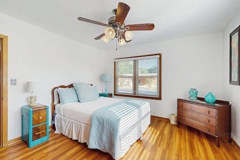 House, Multiple Beds, Garden View (Angels Rest) | 2 bedrooms, individually decorated, individually furnished, bed sheets