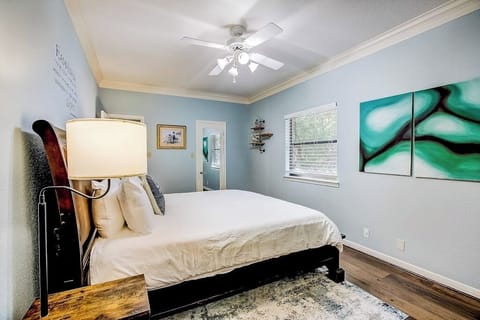 House, Multiple Beds (Stone Lodge) | 7 bedrooms, individually decorated, individually furnished, bed sheets