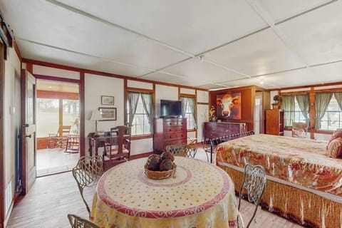 Cabin, 1 King Bed with Sofa bed, Patio (Seahorse Cove) | 1 bedroom, individually decorated, individually furnished, bed sheets