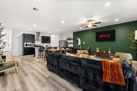 [Living Room] imagine yourself relaxing with good conversation, a glass of wine, friends....-
