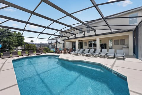 Relax in your private pool, enjoy the BBQ grill, and dine al fresco under the Florida sunshine.