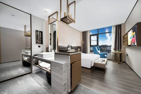 Superior Double Room | Desk, laptop workspace, blackout drapes, soundproofing