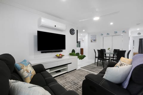 Apartment | Living room