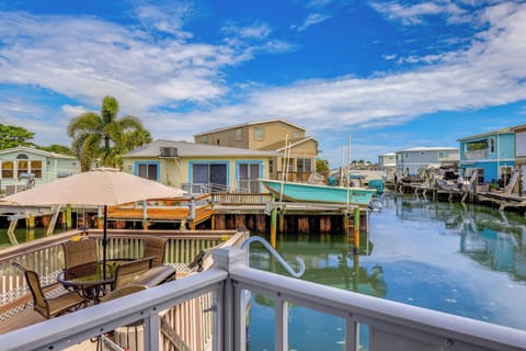 Jensen Beach Vacation Rental | 2BR | 2BA | 810 Sq Ft