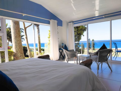 Deluxe Double or Twin Room, Ocean View | In-room safe, laptop workspace, WiFi (free), bed sheets