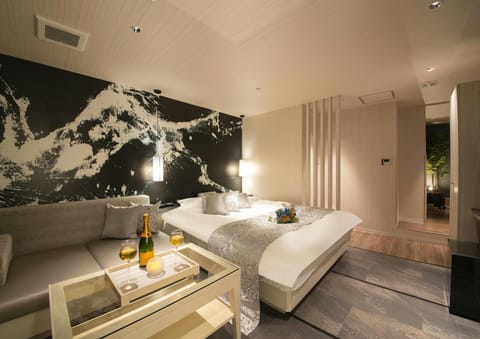 Standard Double Room | Free WiFi