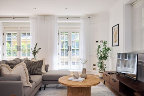 Apartment | Living area
