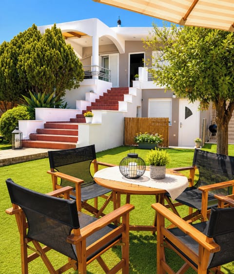 Apartment, Garden View | Outdoor dining