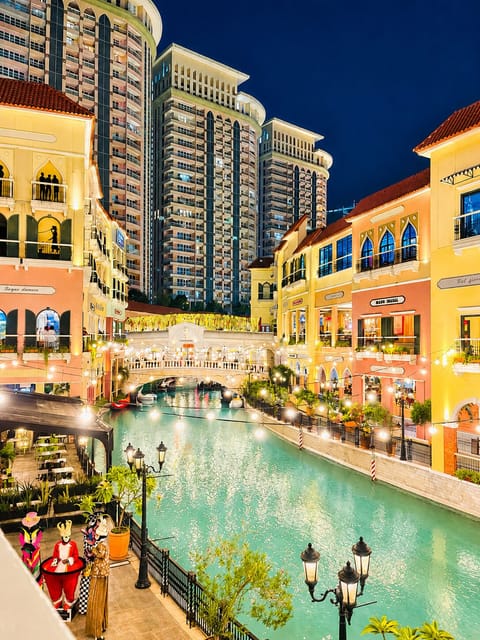 Tower elevator has direct access to Venice Grand Canal Mall